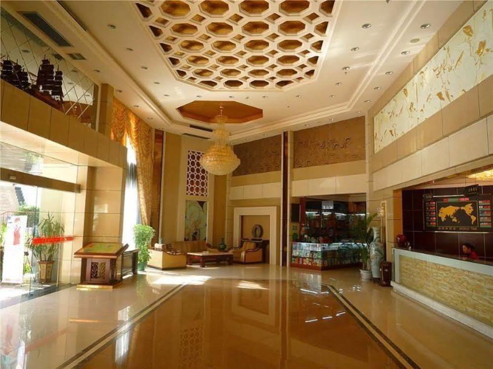 Guilin Lifeng Hotel エクステリア 写真