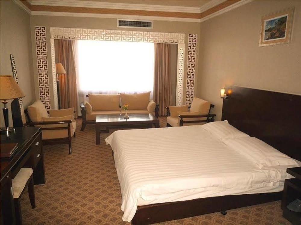 Guilin Lifeng Hotel エクステリア 写真